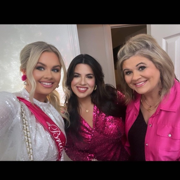 Meet your Posher, Kimmy - Picture 4 of 8